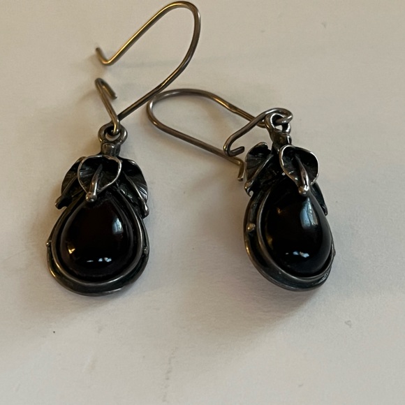 Red garnet earrings - Picture 5 of 9